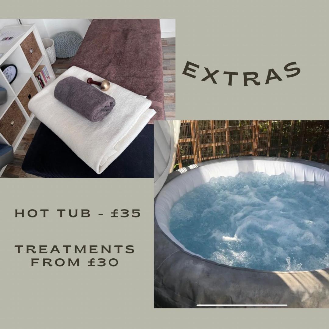 Hideaway Cabin For Two On Edge Of New Forest クライストチャーチ エクステリア 写真
